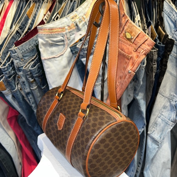 Celine Y2K Macadam Monogram Leather Shoulder barrel Bag - Picture 3 of 8